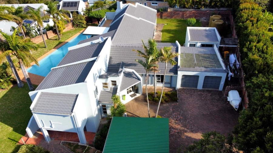 5 Bedroom Property for Sale in Beacon Bay Eastern Cape